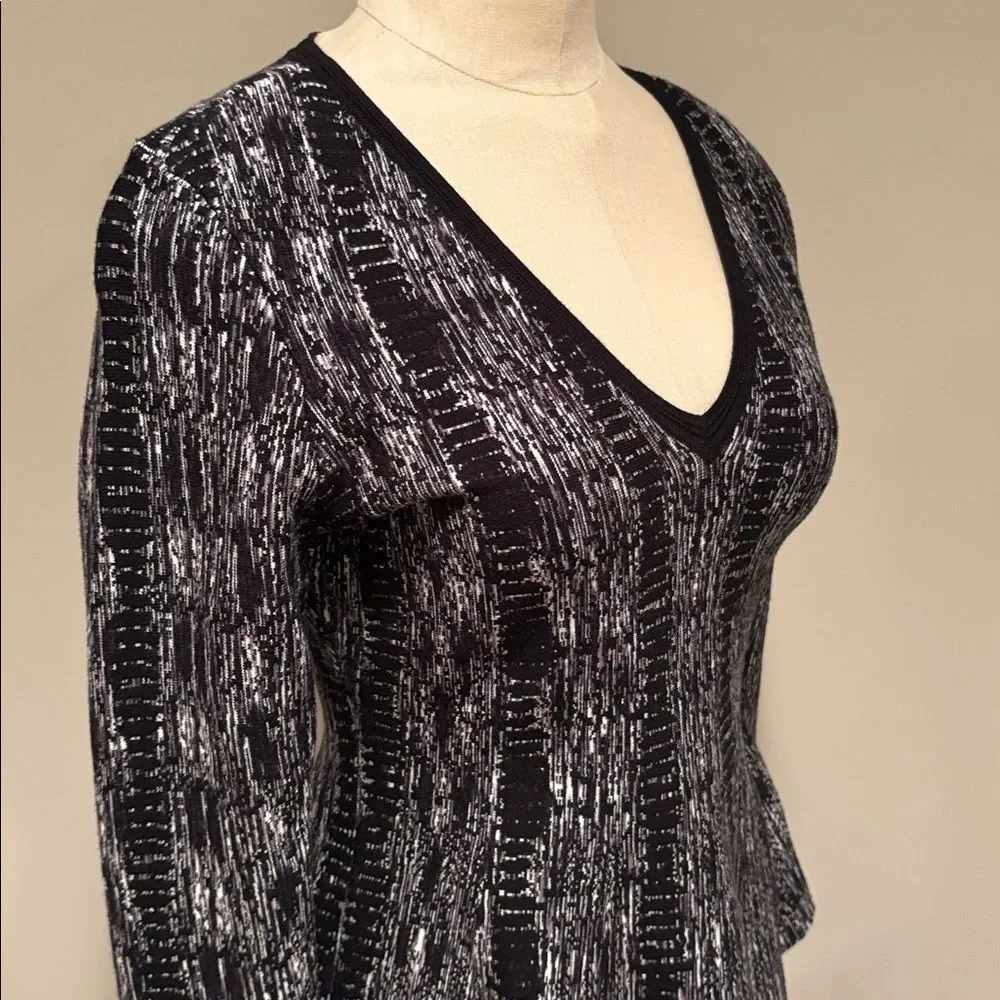 White House Black Market Peplum Long Sleeve Sweater Size S - Picture 4 of 12
